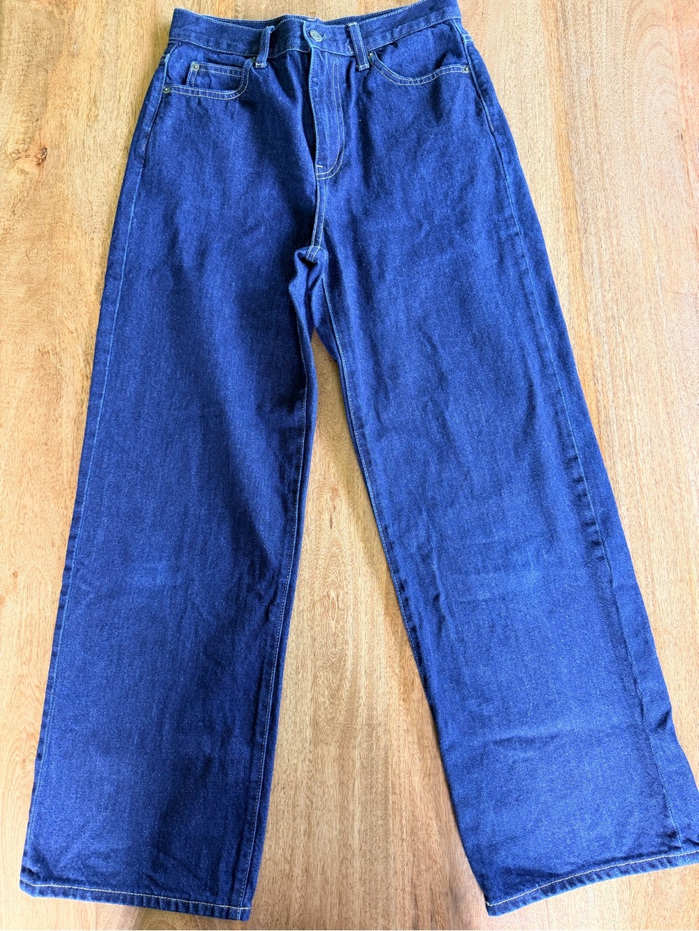 Uniqlo Women's Straight-Leg Jeans in Dark Blue